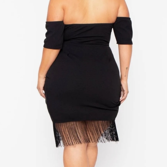 ⬛️Curvy sense off shoulder fringe dress - Picture 2 of 7